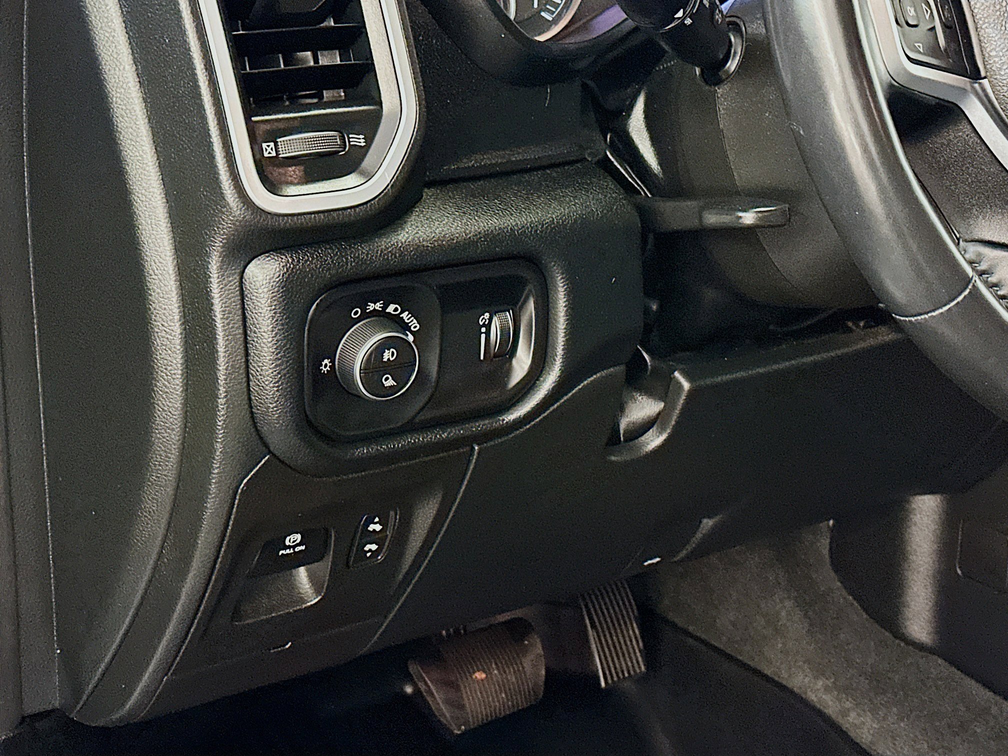 Used 2022 RAM 1500 Big Horn image 17