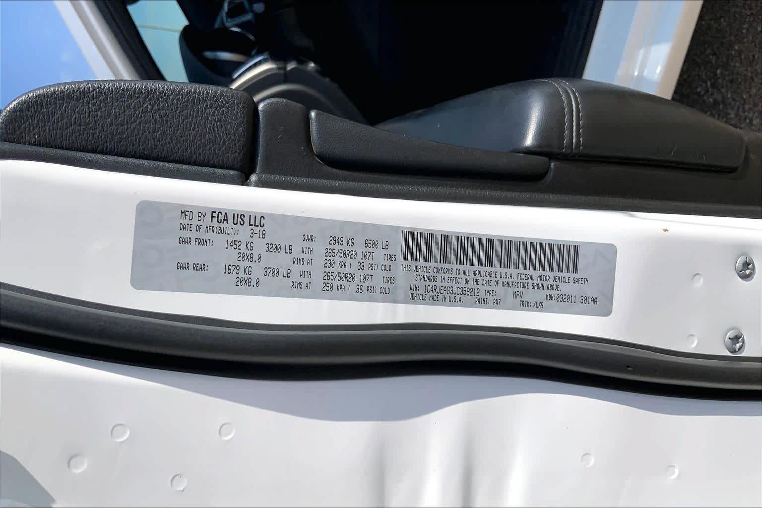 Used 2018 Jeep Grand Cherokee Altitude RWD image 34
