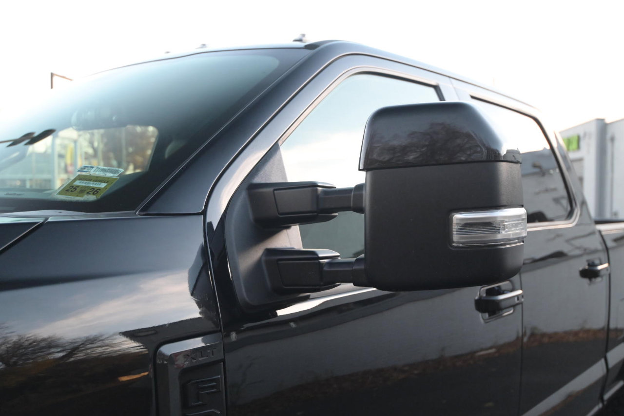 Used 2021 Ford F250 XLT w/ XLT Premium Package image 16