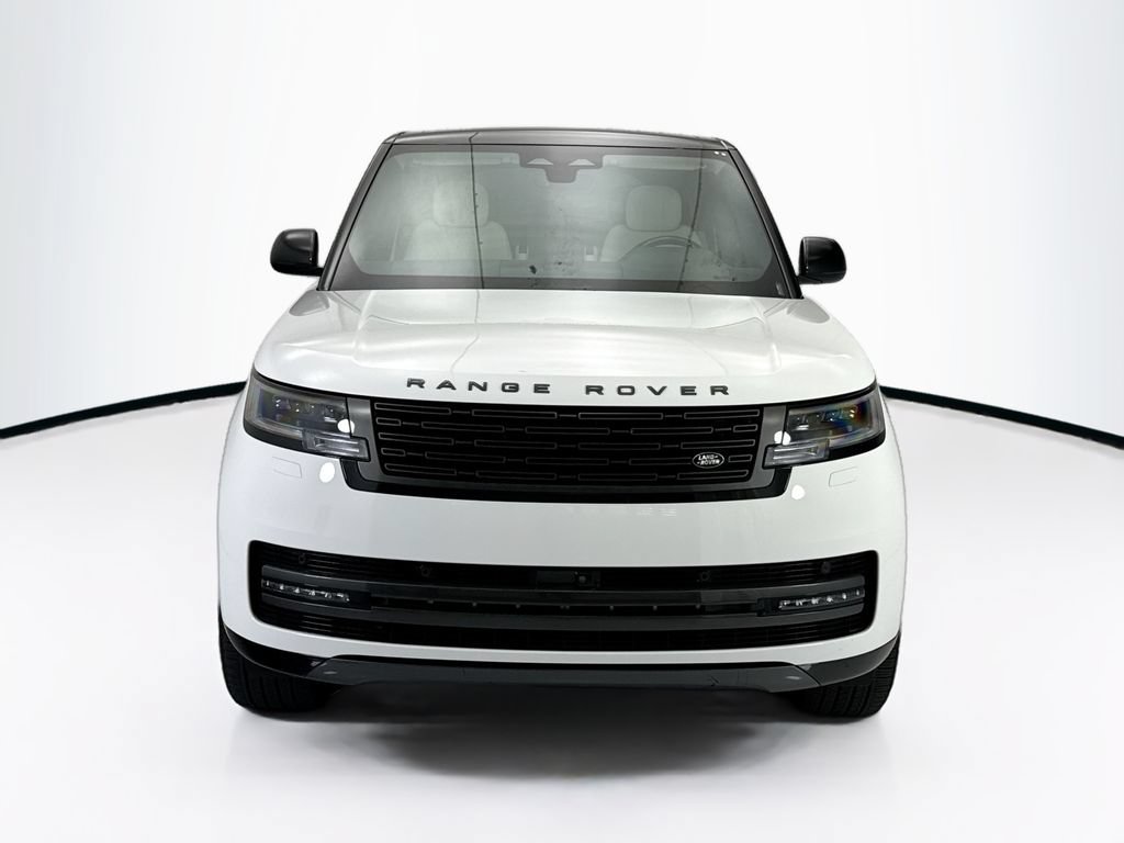 Certified 2025 Land Rover Range Rover SE AWD/4WD image 2
