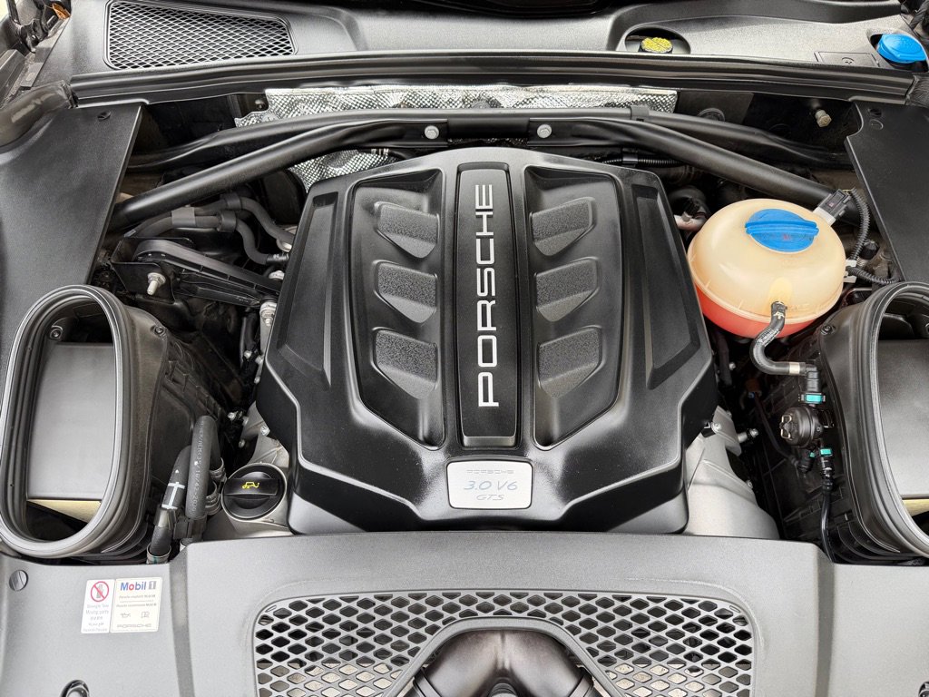 Used 2017 Porsche Macan GTS image 31