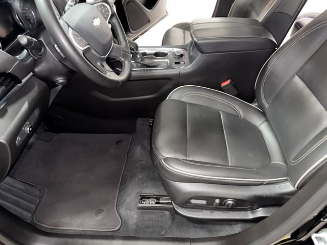 Used 2023 Chevrolet Traverse Premier FWD image 12