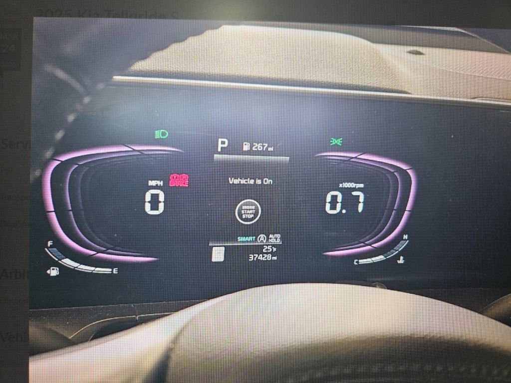 Used 2025 Kia Telluride S image 7