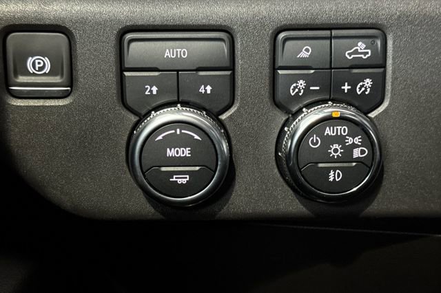 Used 2024 GMC Sierra 1500 SLT AWD/4WD image 43