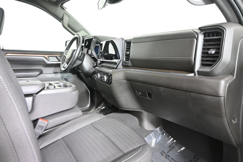 Used 2023 Chevrolet Silverado 1500 LT AWD/4WD image 15