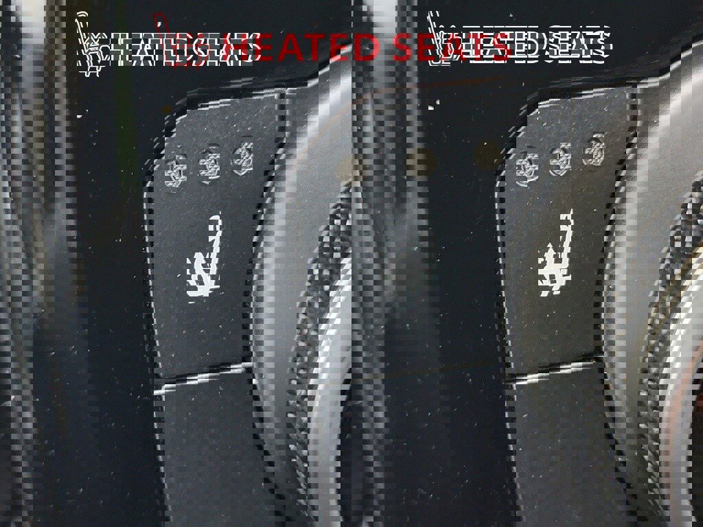 Used 2021 Toyota Highlander XLE image 25