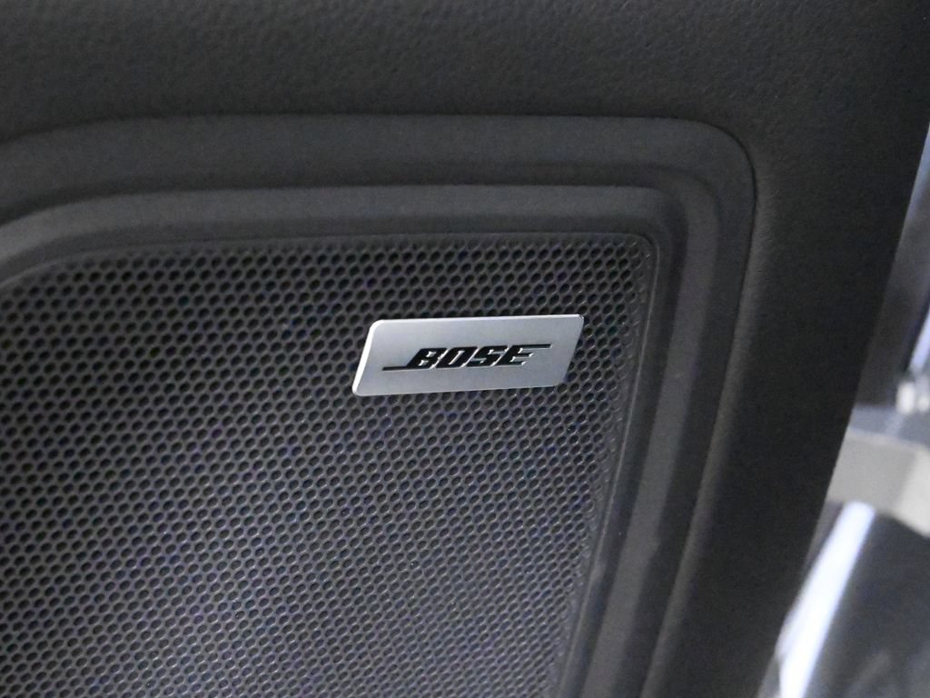 Used 2026 Porsche Macan AWD/4WD image 34