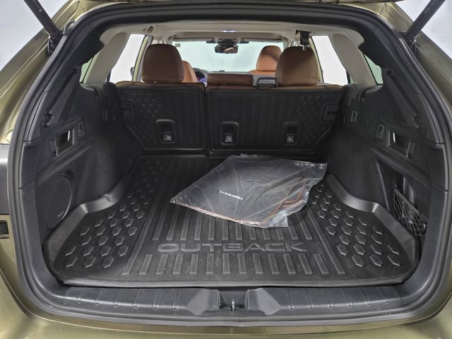 Used 2023 Subaru Outback Touring image 26