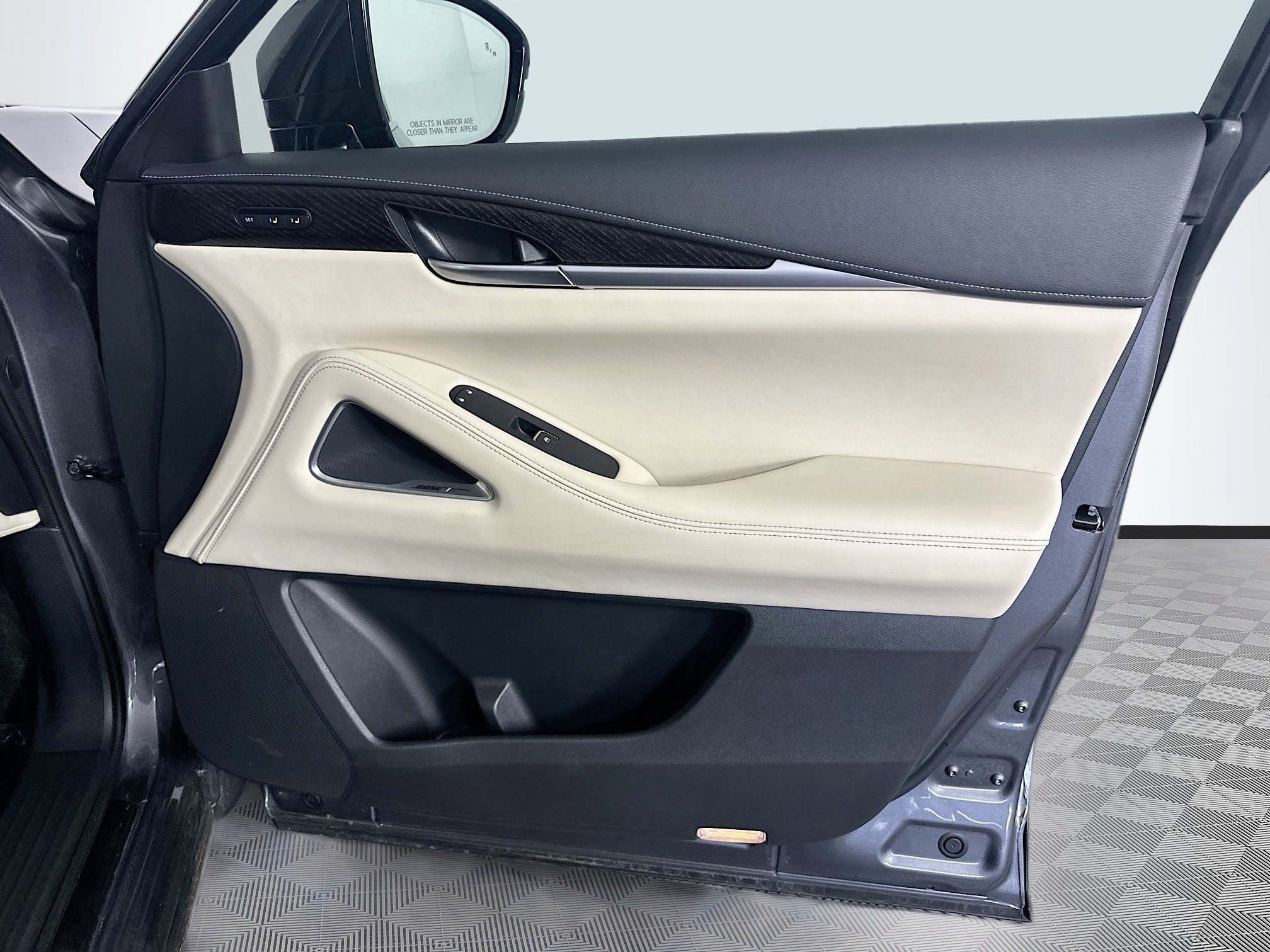 Used 2023 INFINITI QX60 Sensory w/ Vision Package image 34