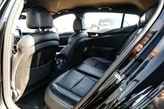 Used 2021 Kia Stinger GT-Line RWD image 45