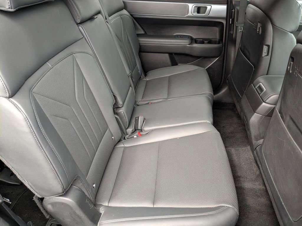 Used 2025 Hyundai Santa Fe SEL image 30