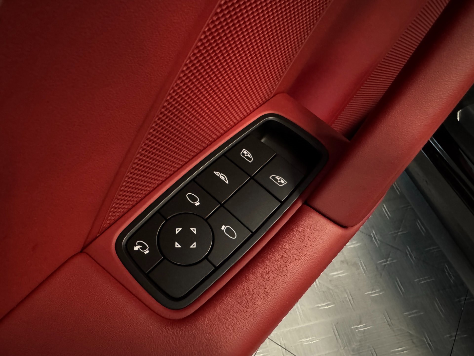 Used 2024 Porsche 911 Turbo image 77