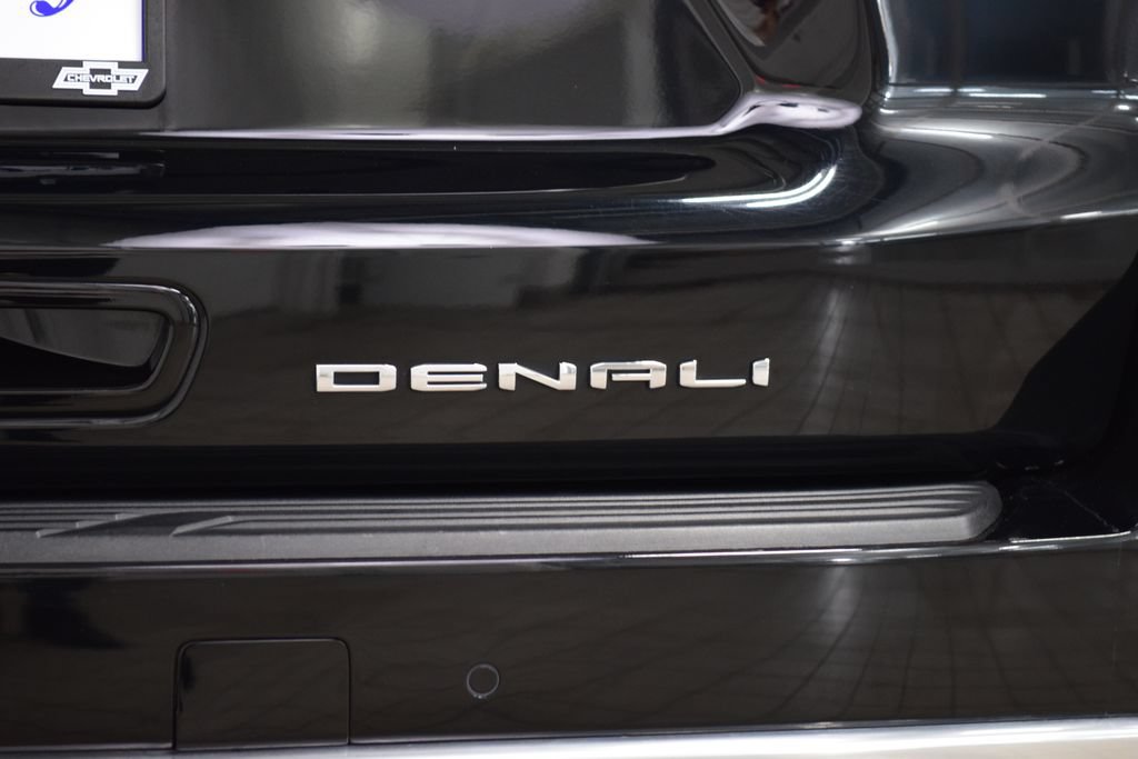 Used 2024 GMC Yukon XL Denali AWD/4WD image 23