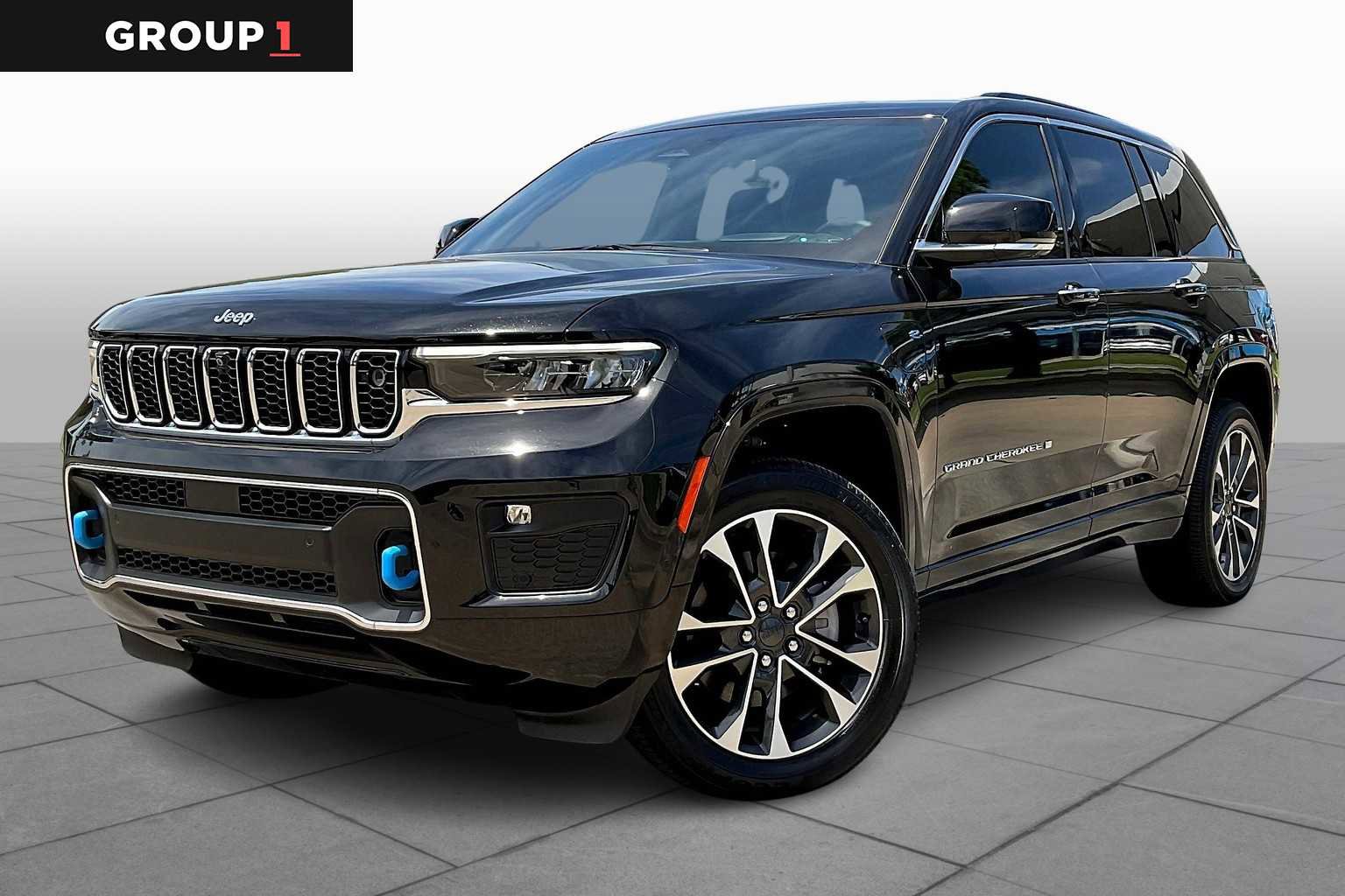 Used 2023 Jeep Grand Cherokee Overland w/ Advanced Protech Group III AWD/4WD image 1