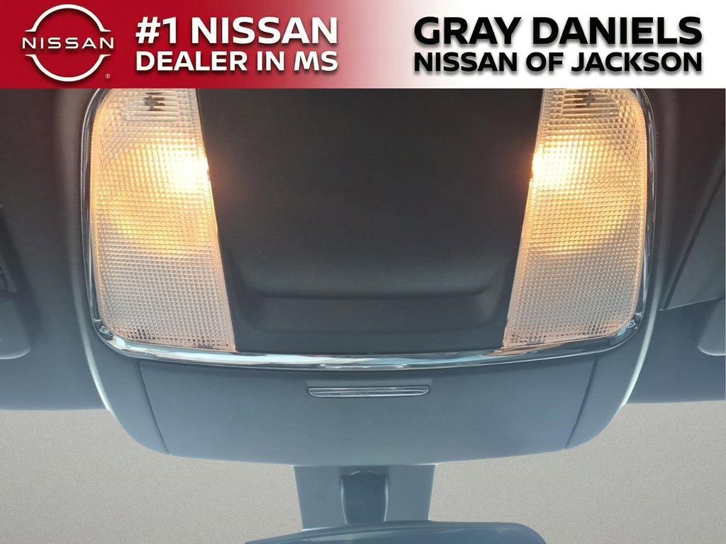 Used 2023 Dodge Charger SXT RWD image 21