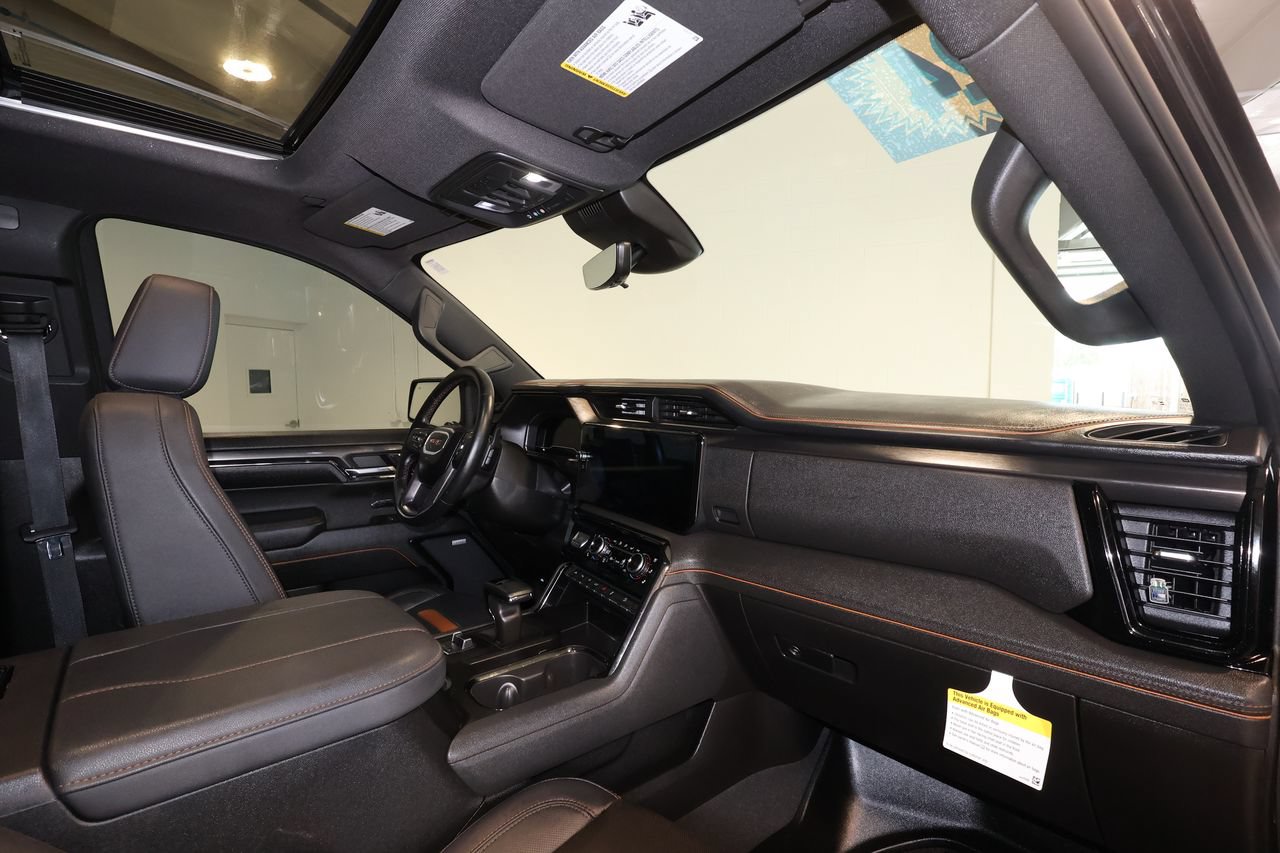 Used 2024 GMC Sierra 1500 AT4 w/ Technology Package AWD/4WD image 31