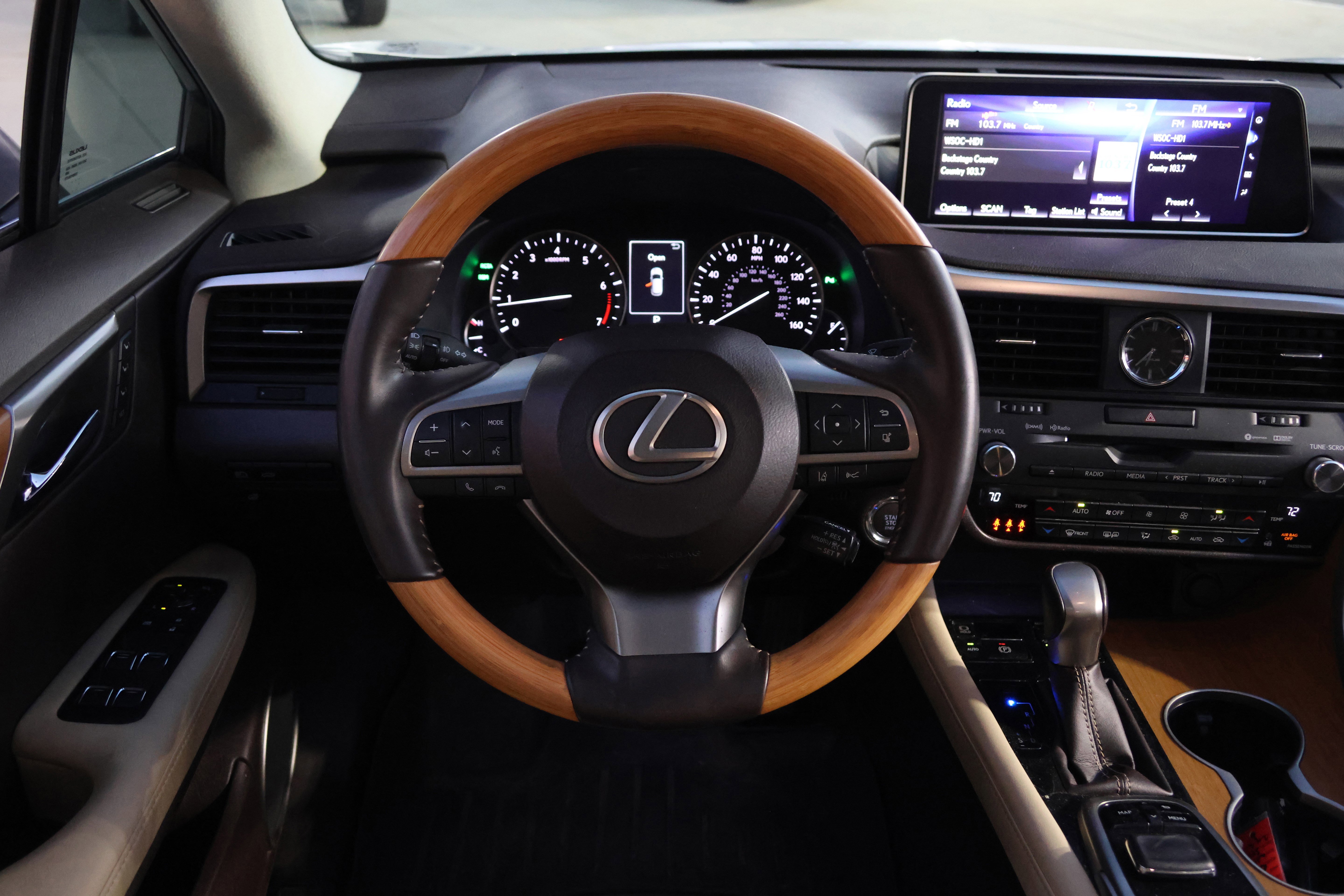 Used 2017 Lexus RX 350 FWD w/ Premium Package image 16