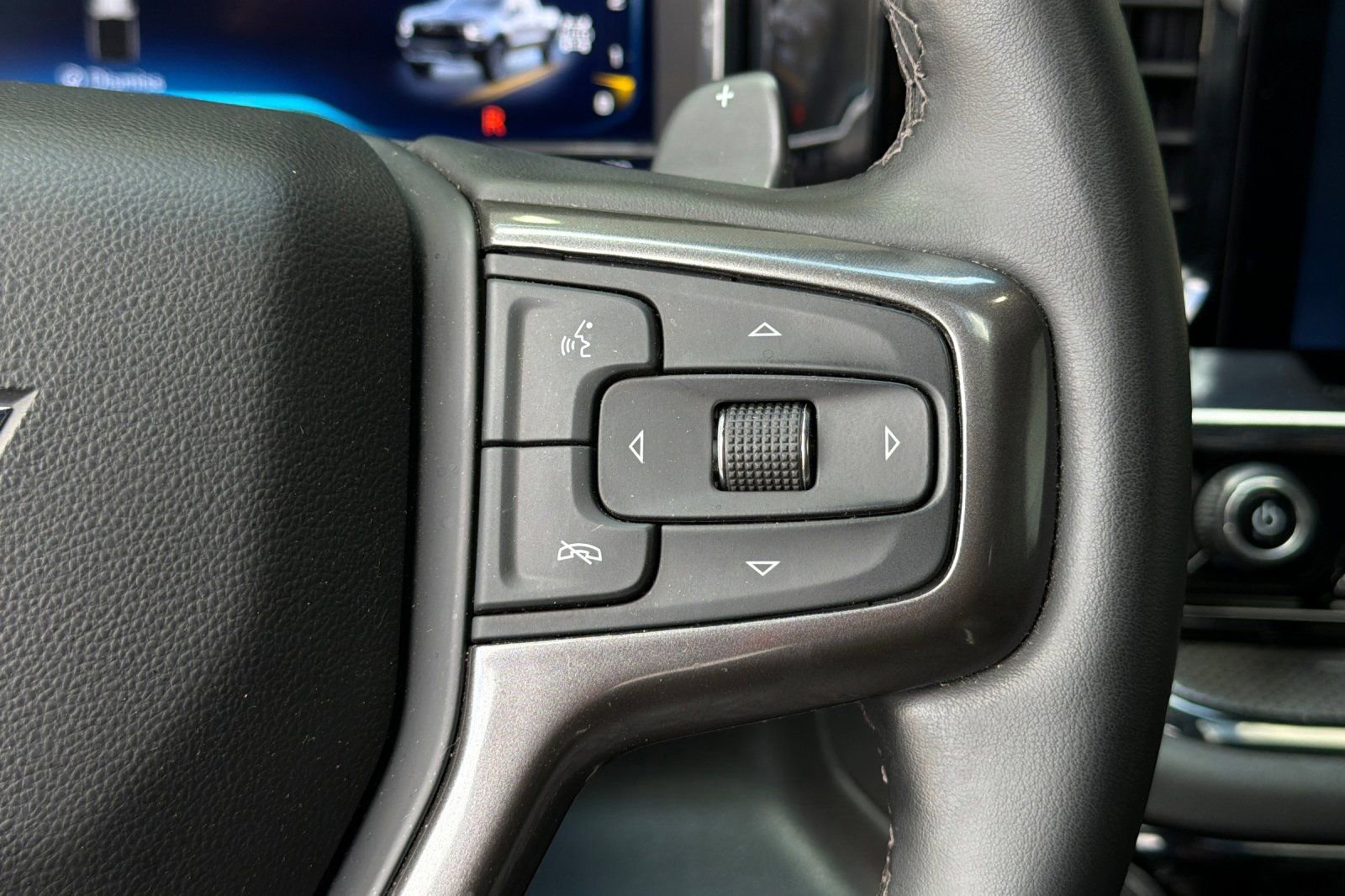 Used 2023 Chevrolet Silverado 1500 ZR2 w/ Technology Package AWD/4WD image 35