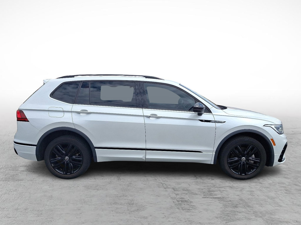 Used 2022 Volkswagen Tiguan SE R-Line image 6