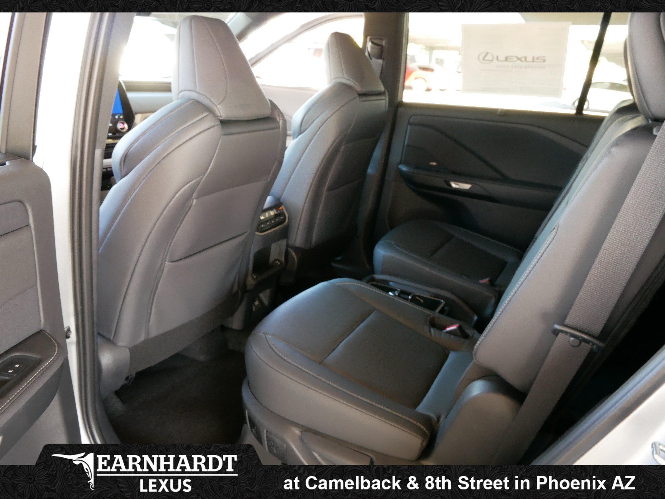 New 2026 Lexus TX 500h AWD image 12