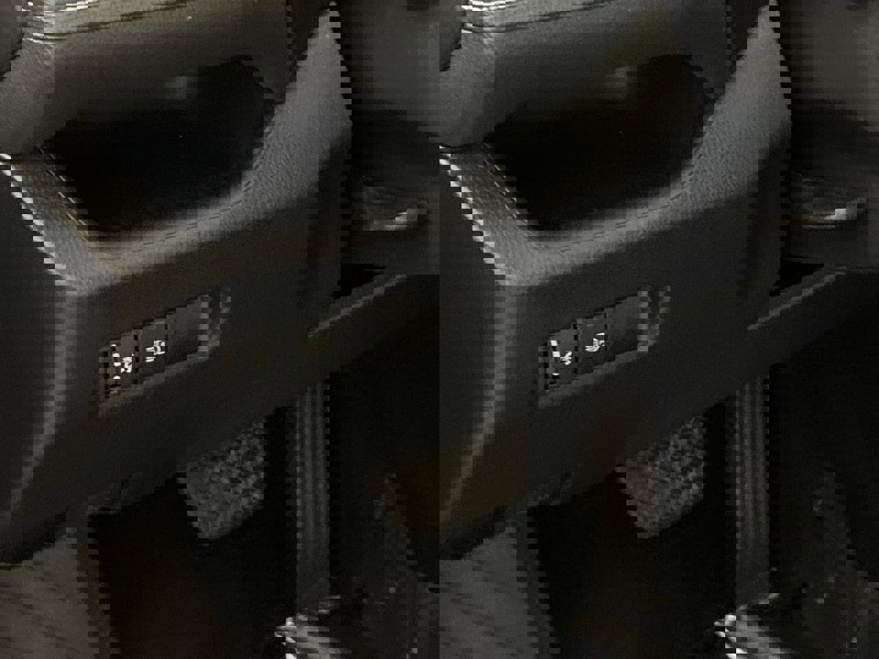 Used 2024 Toyota RAV4 XLE image 12