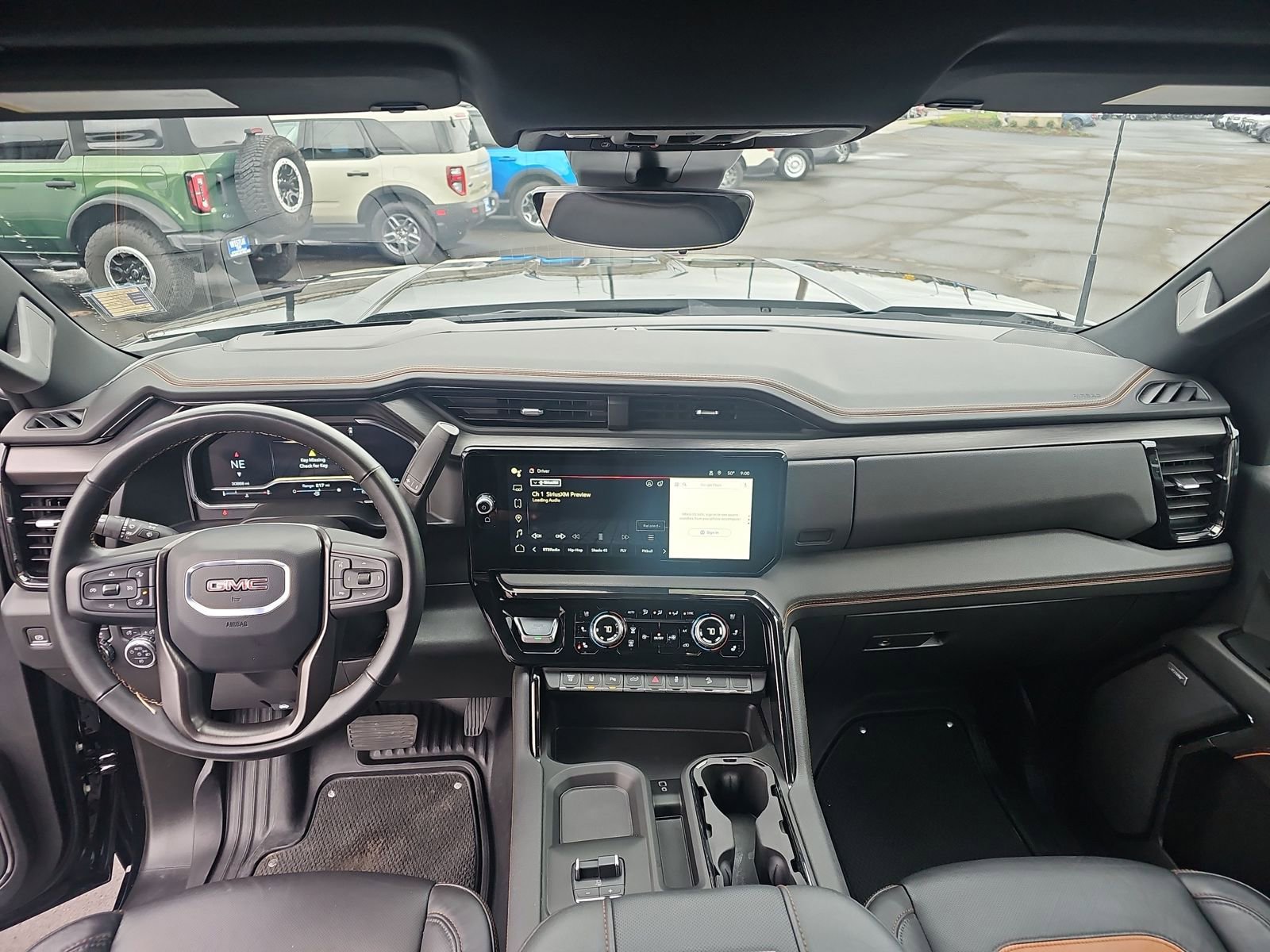 Used 2024 GMC Sierra 3500 AT4 w/ AT4 Premium Plus Package image 3