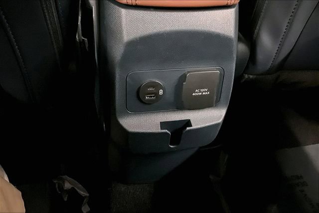 Used 2023 Ford Maverick Lariat w/ Lariat Luxury Package image 30