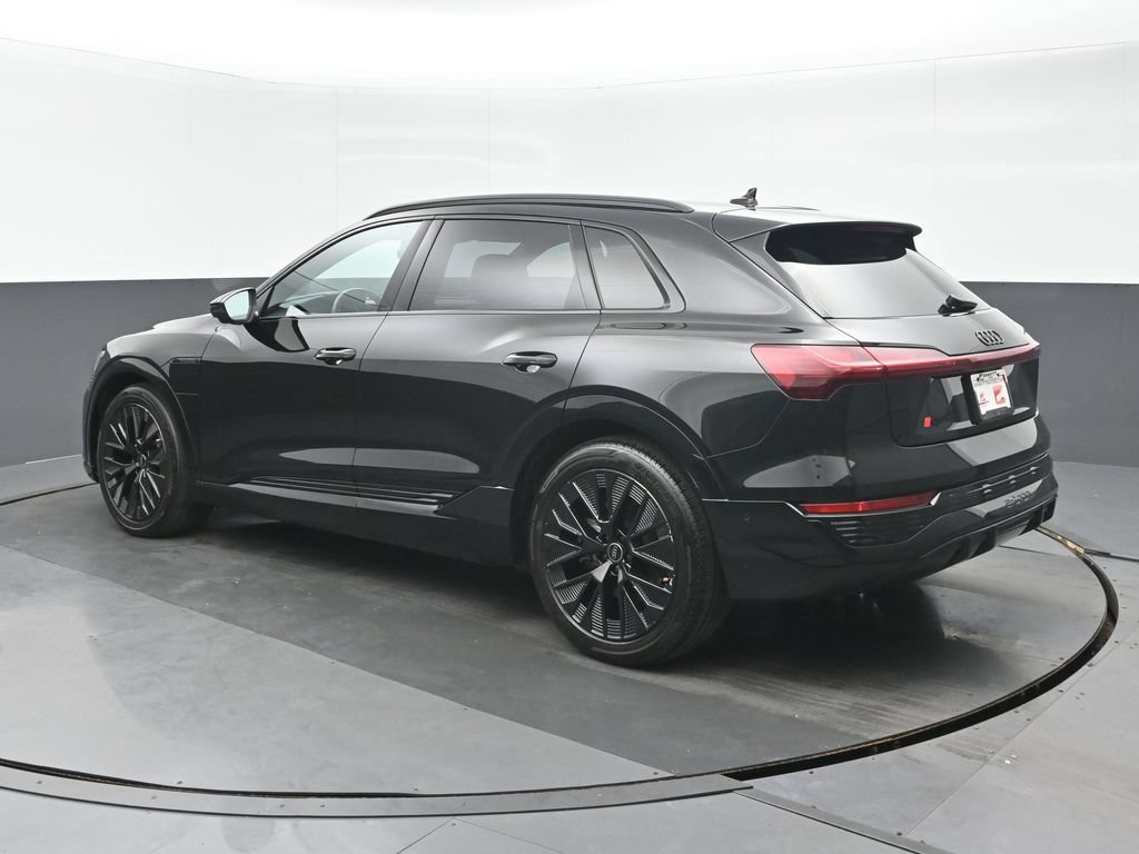 Used 2024 Audi Q8 e-tron Prestige w/ Prestige Package AWD/4WD image 5