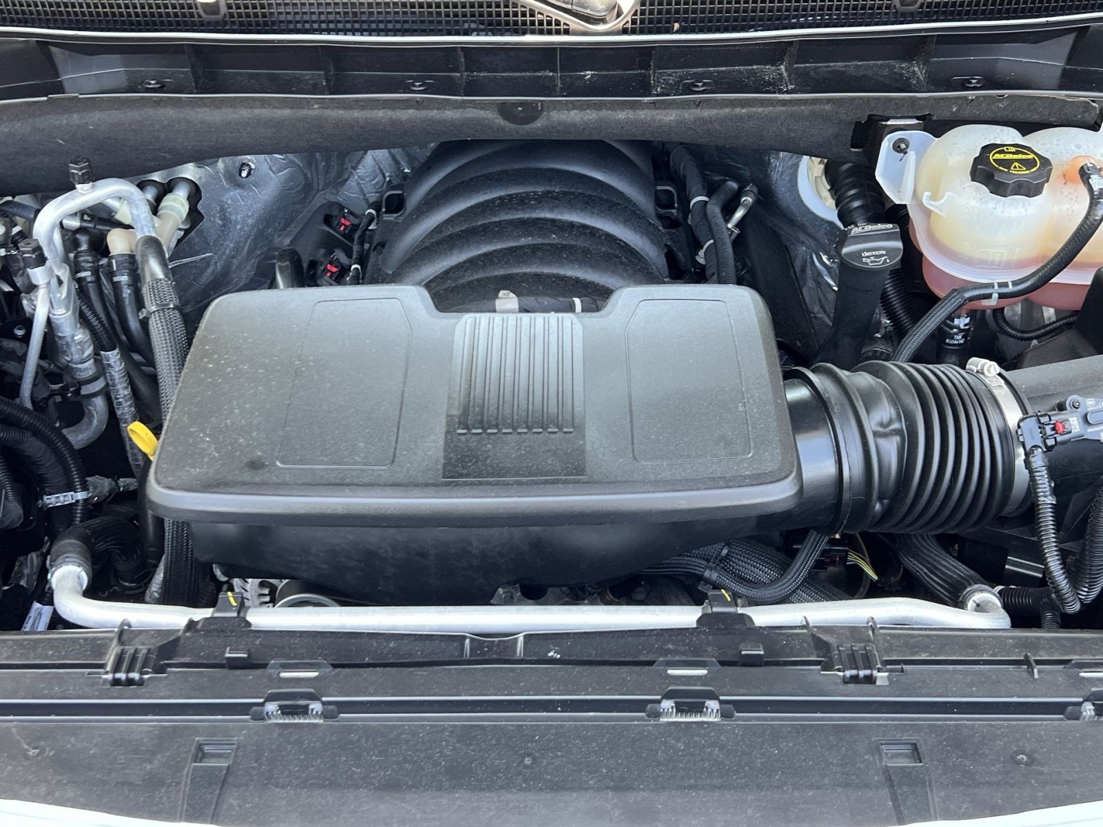 Used 2025 GMC Yukon XL Denali AWD/4WD image 35