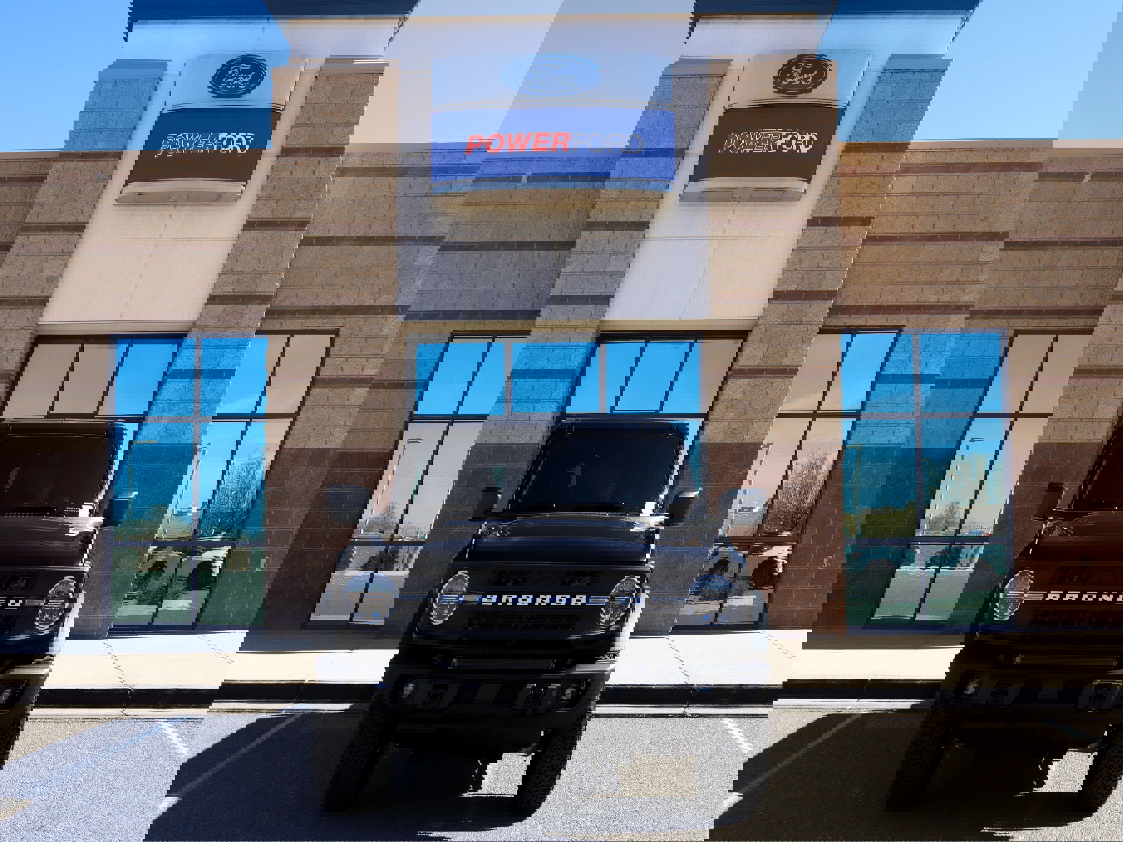 New 2026 Ford Bronco Big Bend w/ Black Diamond Package image 3