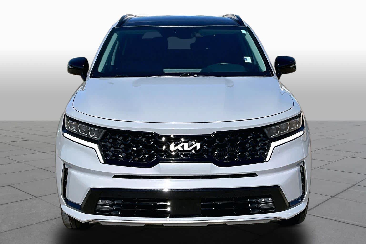 Used 2023 Kia Sorento SX FWD image 4