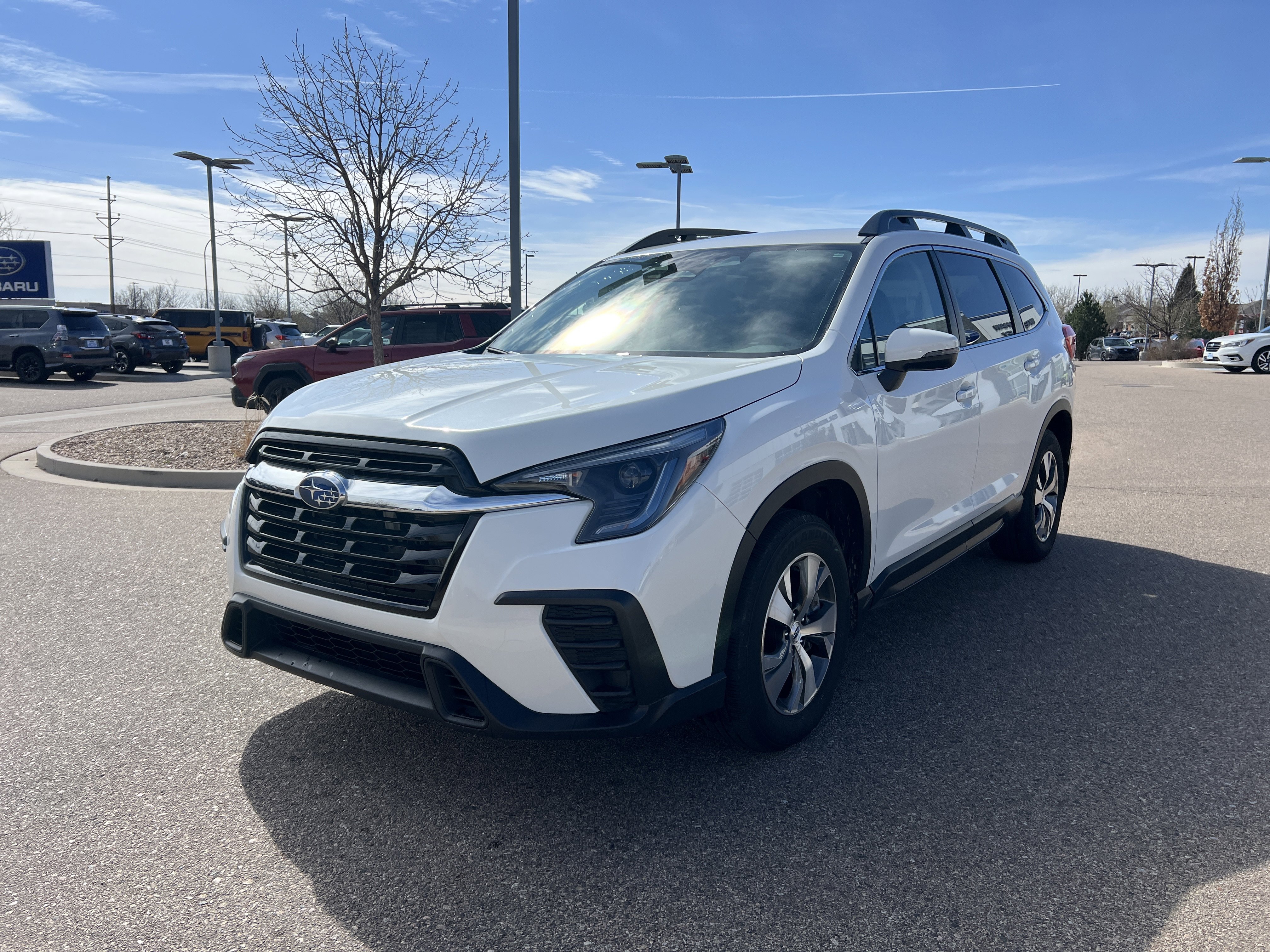 Used 2023 Subaru Ascent Premium w/ Convenience Package image 14