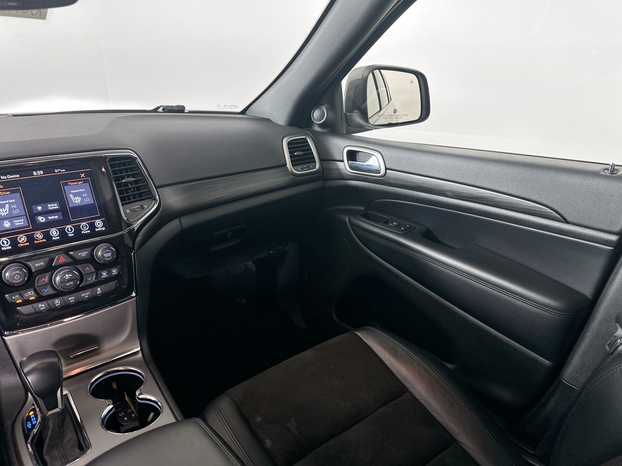 Used 2022 Jeep Grand Cherokee Laredo X AWD/4WD image 29