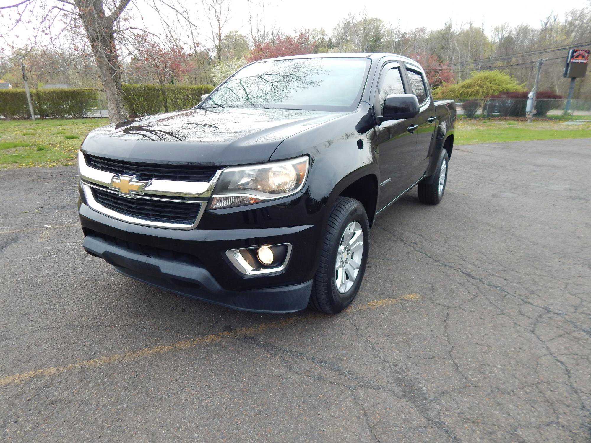 Used 2017 Chevrolet Colorado LT w/ LT Convenience Package image 4