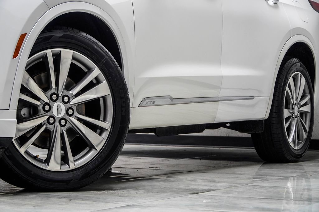 Used 2022 Cadillac XT6 Premium Luxury AWD/4WD image 3