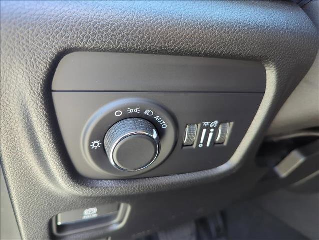 Used 2024 Jeep Grand Cherokee Laredo AWD/4WD image 20