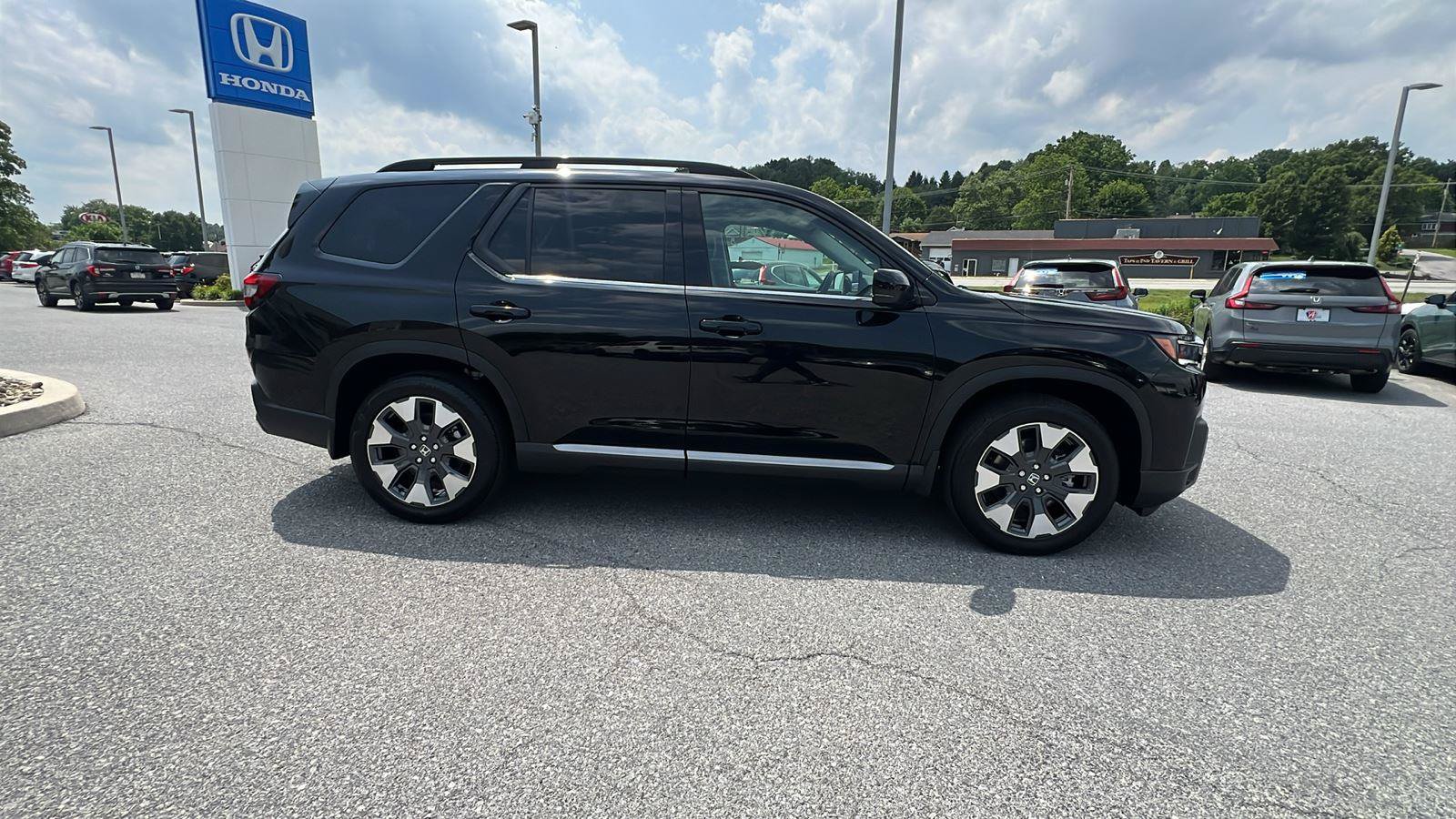 New 2026 Honda Pilot Elite image 3