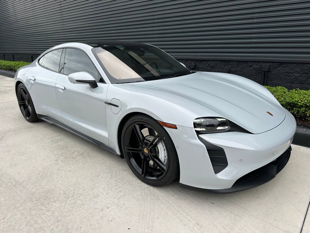 Certified 2022 Porsche Taycan GTS AWD/4WD image 12
