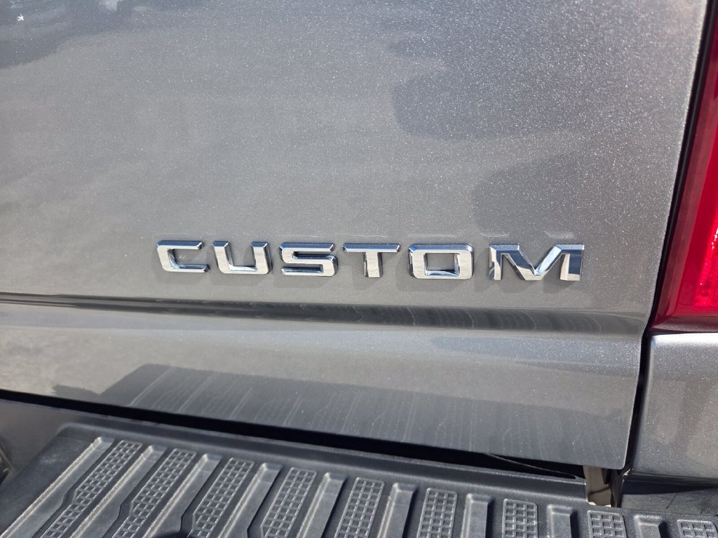 Used 2024 Chevrolet Silverado 2500 Custom w/ Custom Value Package AWD/4WD image 14