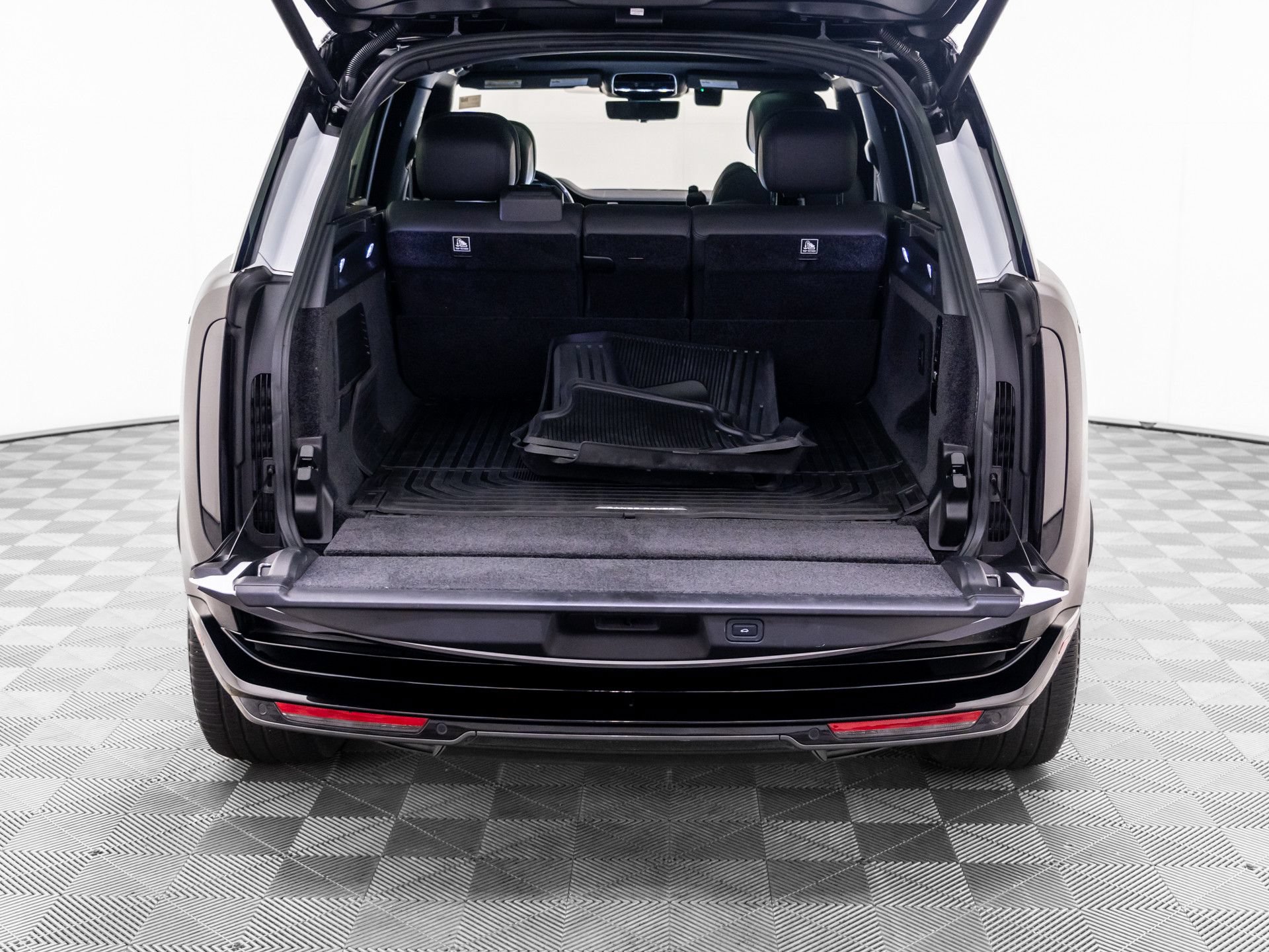 Used 2023 Land Rover Range Rover Autobiography AWD/4WD image 32