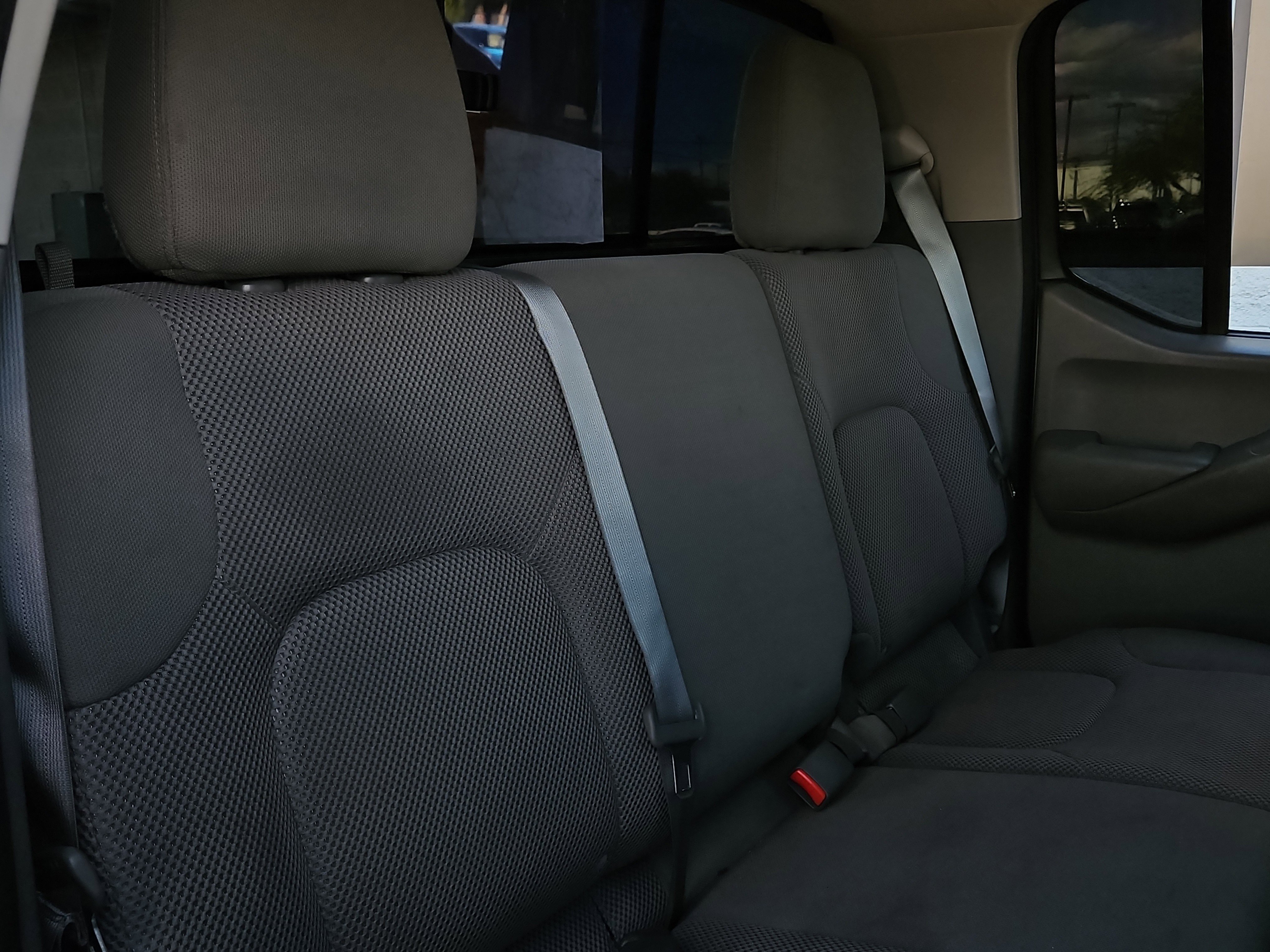 Used 2020 Nissan Frontier SV image 19