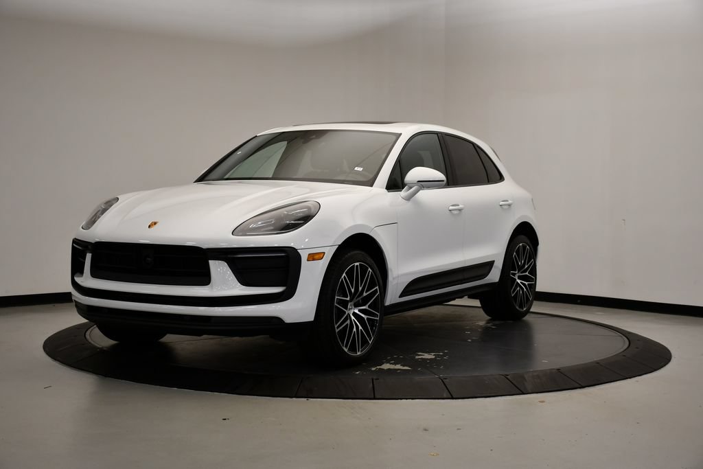 Certified 2026 Porsche Macan AWD/4WD image 1