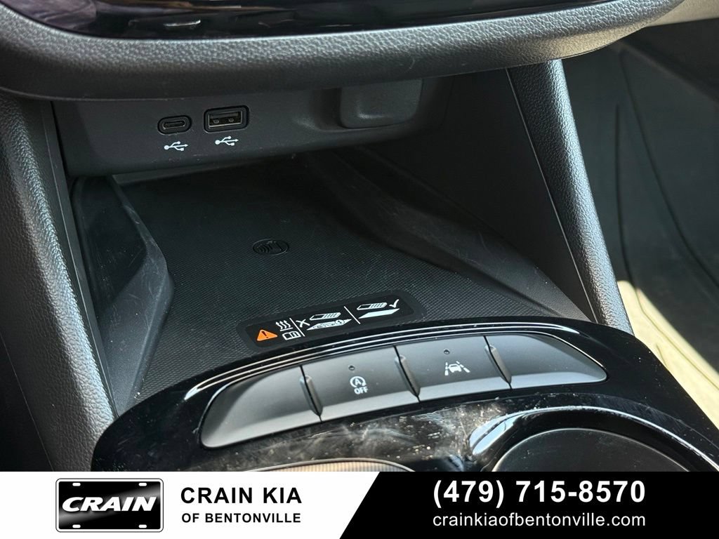 Used 2025 Buick Envista Sport Touring w/ Convenience I Package FWD image 18