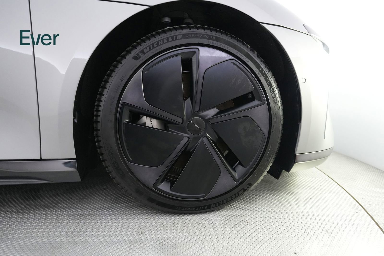 Used 2023 Lucid Air Touring image 20