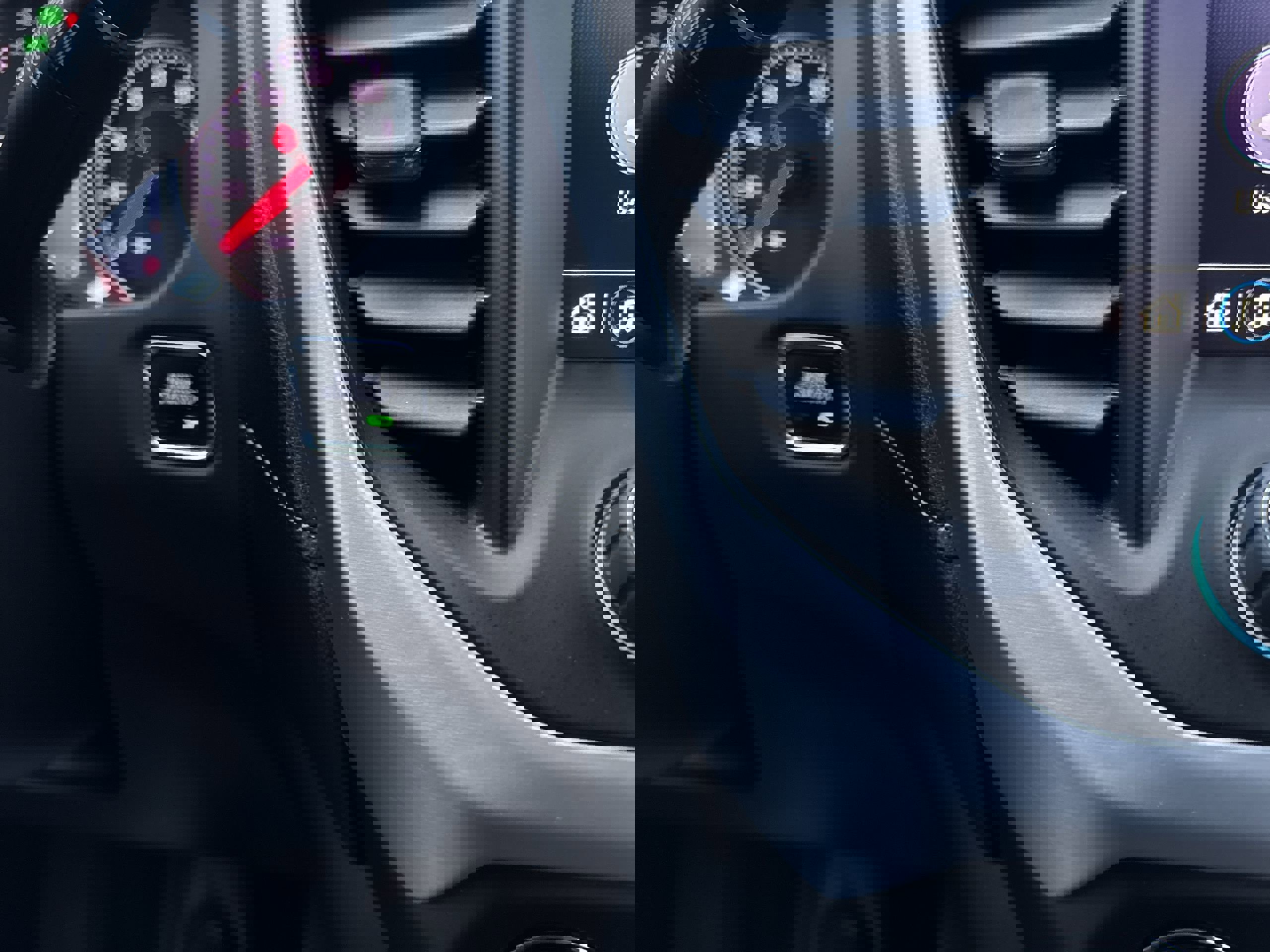 Used 2023 GMC Acadia SLE w/ Driver Convenience Package image 17