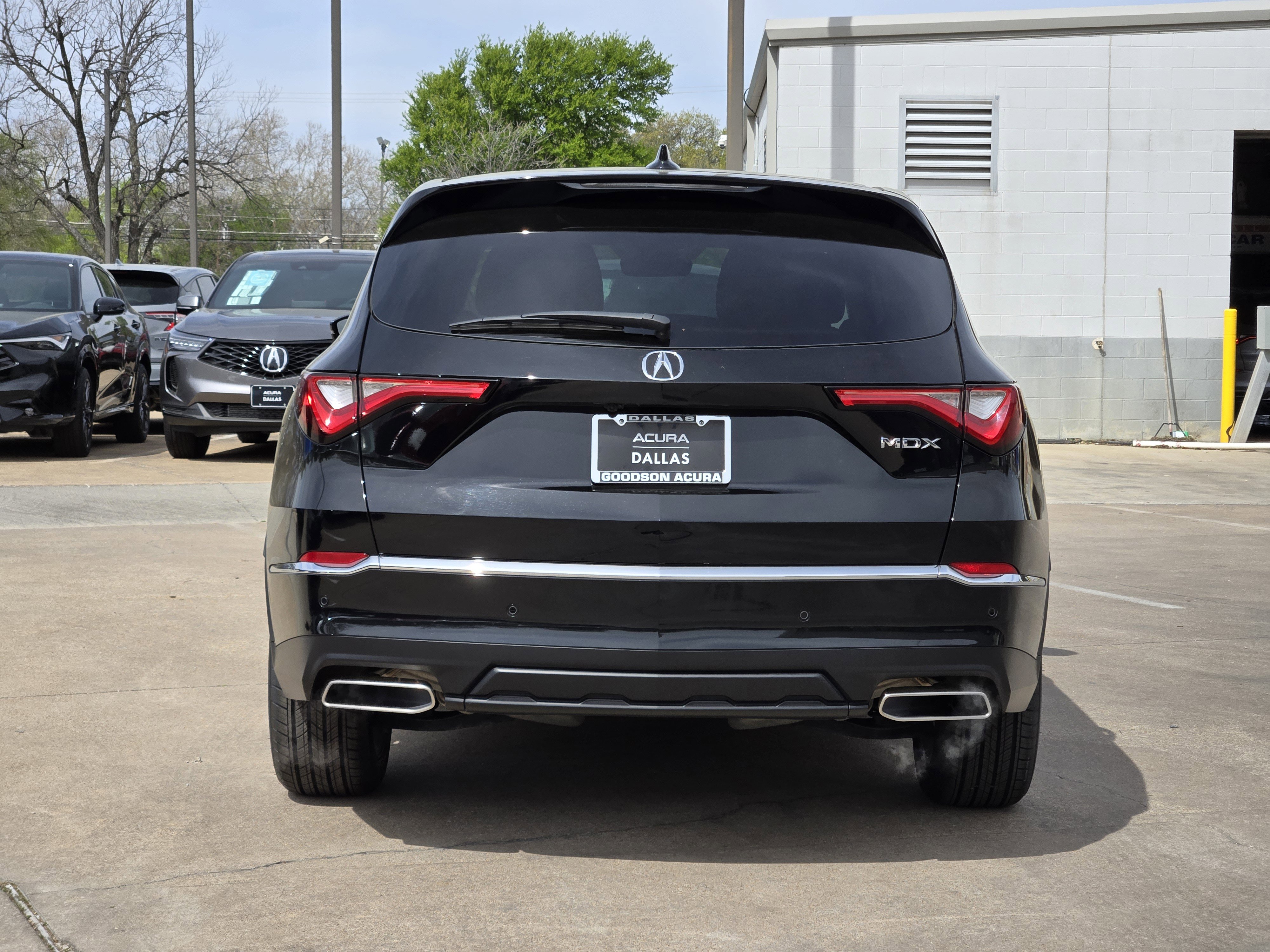 Certified 2024 Acura MDX FWD w/ Technology Package image 7