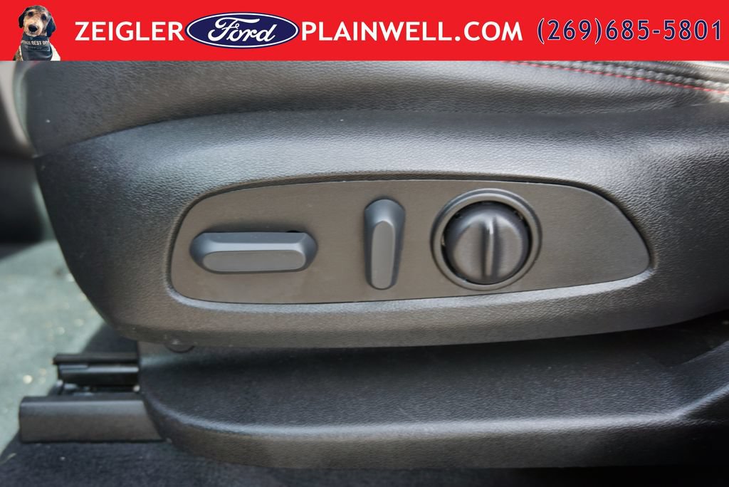 Used 2023 Chevrolet Traverse RS AWD/4WD image 20