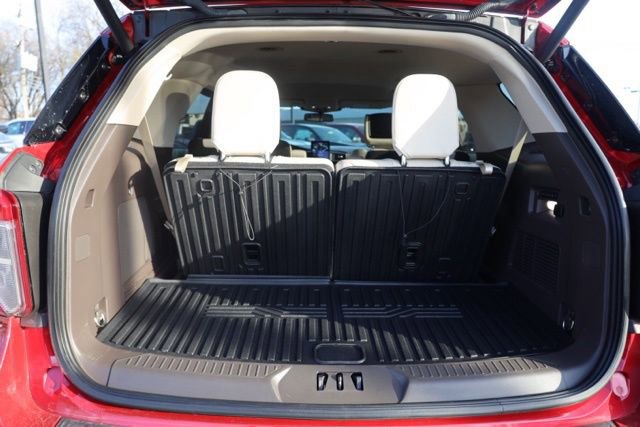 Used 2021 Ford Explorer Platinum w/ Equipment Group 601A image 36