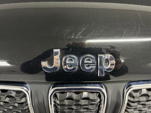 Used 2024 Jeep Compass Latitude AWD/4WD image 30