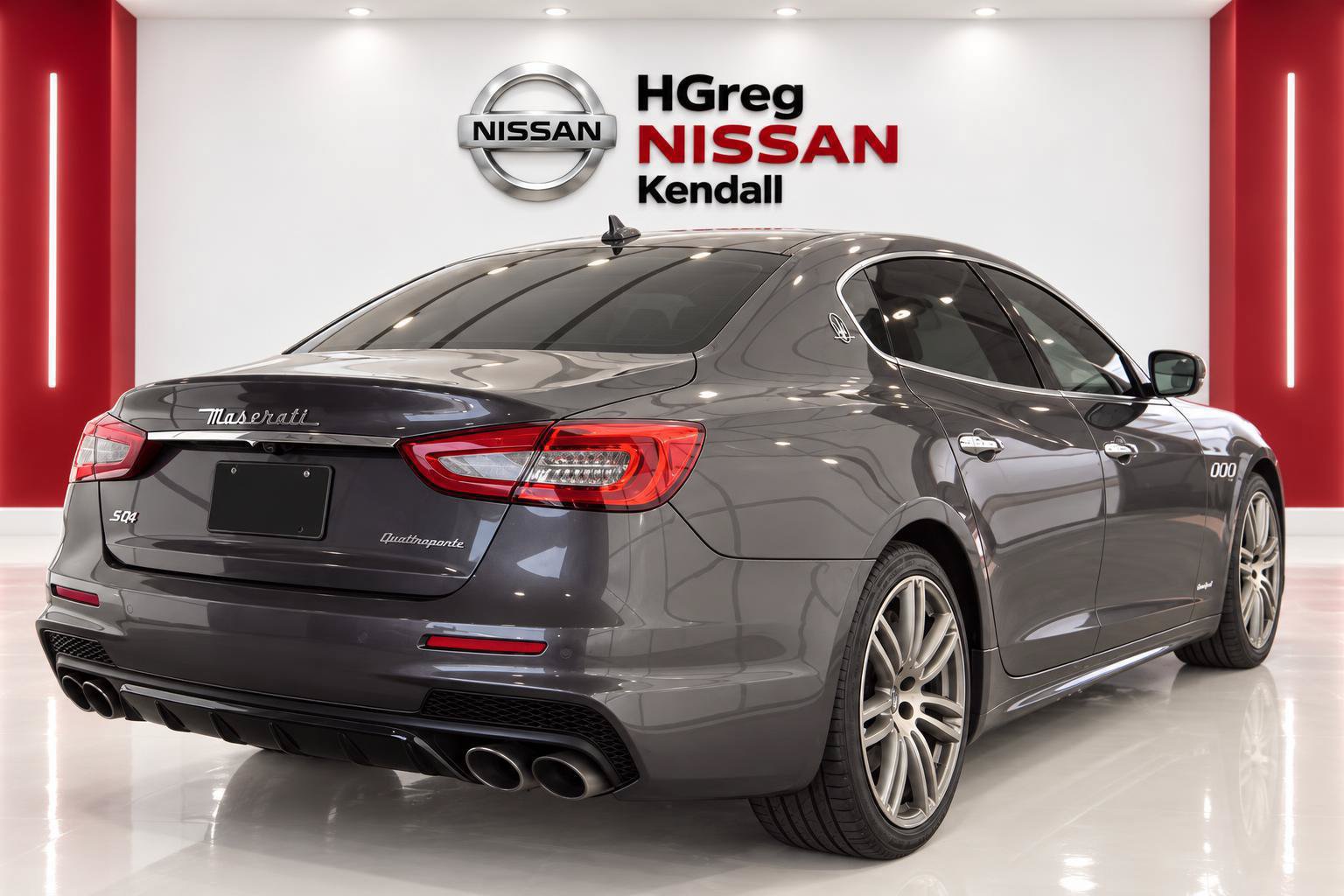 Used 2017 Maserati Quattroporte S GranSport Q4 AWD/4WD image 4